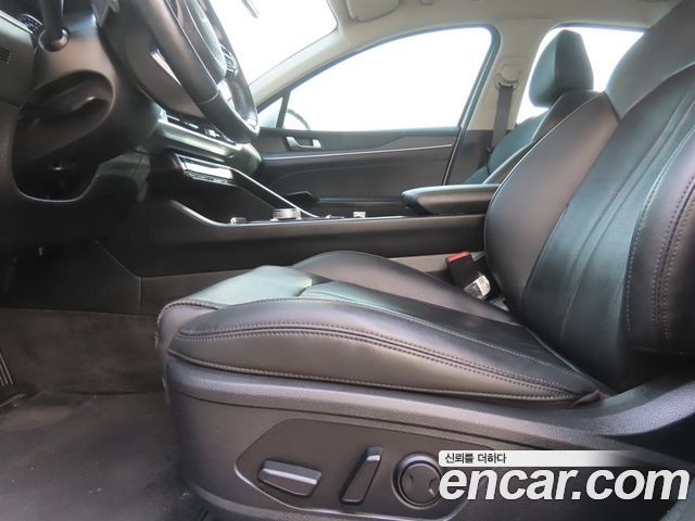 Kia K5 (III) 2.0 Prestige 2023 — фото 18