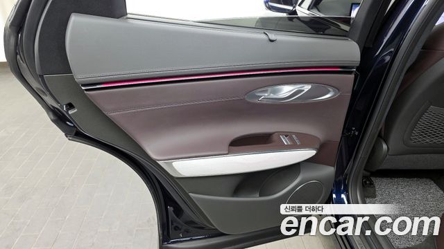Genesis GV70 2.5T Gasoline AWD 2025 — фото 25