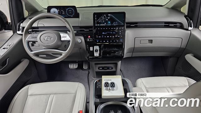 Hyundai Staria 4WD Lounge 7-Seater Limousine 2022 — фото 7