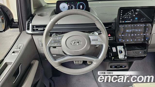 Hyundai Staria 4WD Lounge 7-Seater Limousine 2022 — фото 16