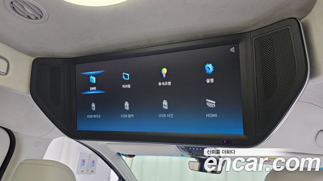 Hyundai Staria 4WD Lounge 7-Seater Limousine 2022 — фото 23