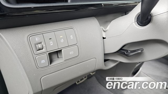 Hyundai Staria 4WD Lounge 7-Seater Limousine 2022 — фото 34