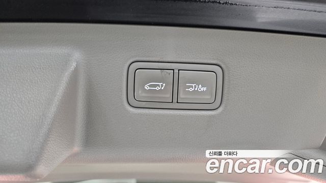 Hyundai Staria 4WD Lounge 7-Seater Limousine 2022 — фото 37