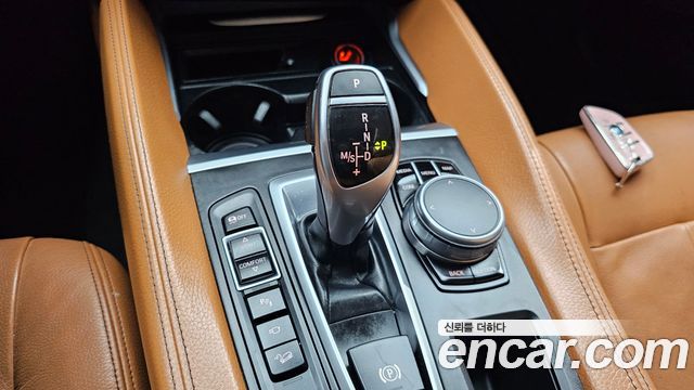 BMW X6 (F16) xDrive 30d 2017 — фото 9