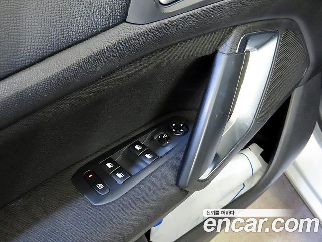 Peugeot 308 (II) 2.0 BlueHDi Allure 2015 — фото 13