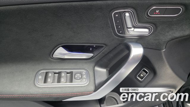 Mercedes-Benz A-Class (W177) AMG A35 4MATIC Sedan 2020 — фото 14