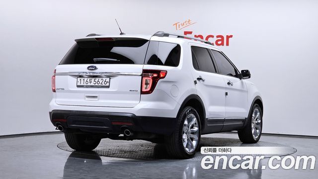 Ford Explorer 3.5 Limited 4WD 5th 2014 — фото 2