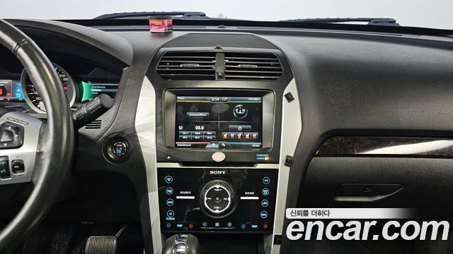 Ford Explorer 3.5 Limited 4WD 5th 2014 — фото 13