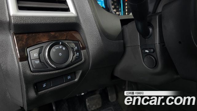 Ford Explorer 3.5 Limited 4WD 5th 2014 — фото 17