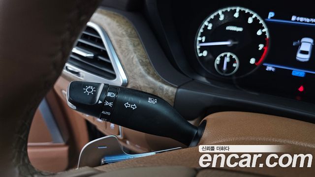 Genesis G90 3.8 AWD Premium Luxury 2019 — фото 31