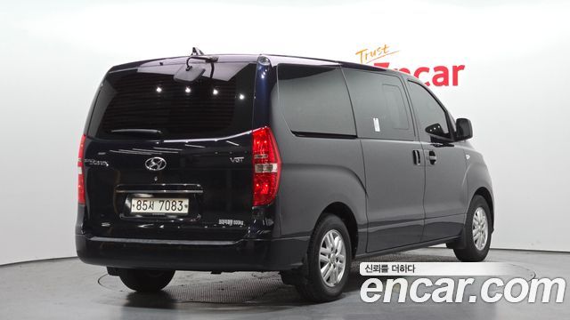 Hyundai Grand Starex Van 5-Seater Modern 2021 — фото 2