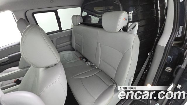 Hyundai Grand Starex Van 5-Seater Modern 2021 — фото 12