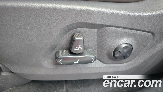 KG Mobility (SsangYong) Rexton Diesel 2.2 4WD Prestige 2022 — фото 32