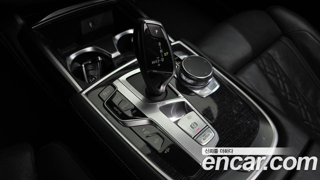 BMW 7 Series (G11) 730d xDrive M Sport 2018 — фото 9