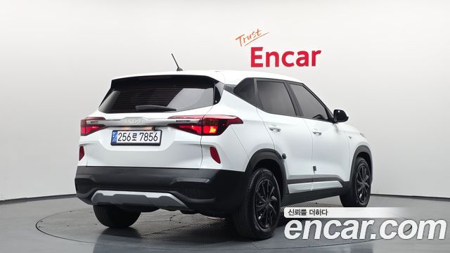 Kia Seltos Diesel 1.6 4WD Trendy 2022 — фото 2