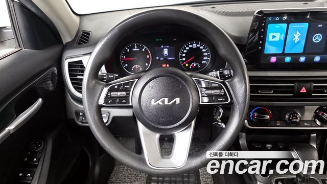 Kia Seltos Diesel 1.6 4WD Trendy 2022 — фото 18