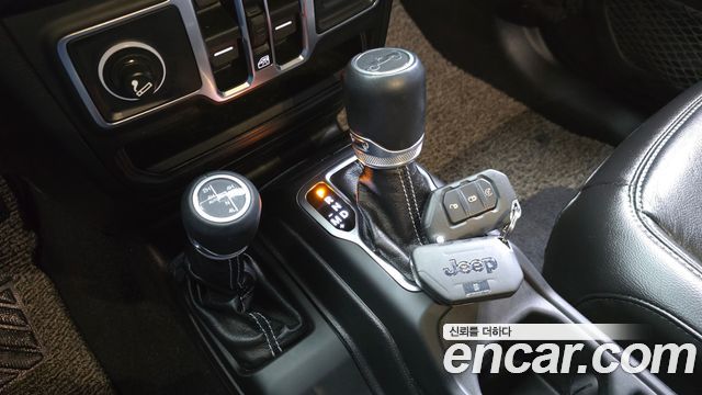 Jeep Wrangler (JL) 2.0 Overland 4Door 2019 — фото 9