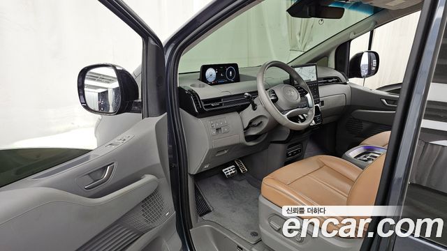 Hyundai Staria 4WD Lounge 9-Seater Inspiration 2025 — фото 10