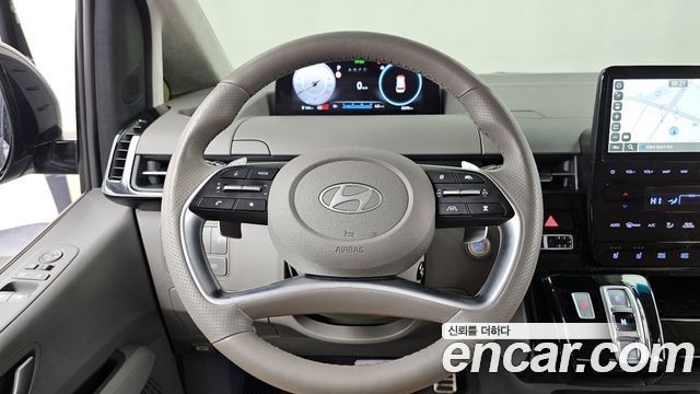 Hyundai Staria 4WD Lounge 9-Seater Inspiration 2025 — фото 13