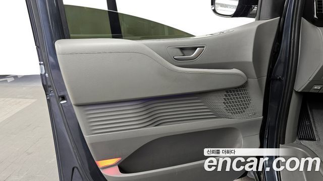 Hyundai Staria 4WD Lounge 9-Seater Inspiration 2025 — фото 24