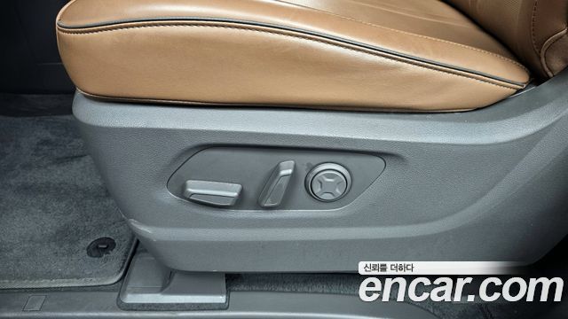 Hyundai Staria 4WD Lounge 9-Seater Inspiration 2025 — фото 31