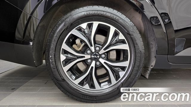 Kia Carnival (IV) Gasoline 9-Seater Noblesse 2022 — фото 5