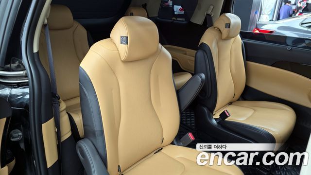 Kia Carnival (IV) Gasoline 9-Seater Noblesse 2022 — фото 12