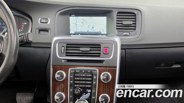 Volvo S60 D4 2nd 2016 — фото 14