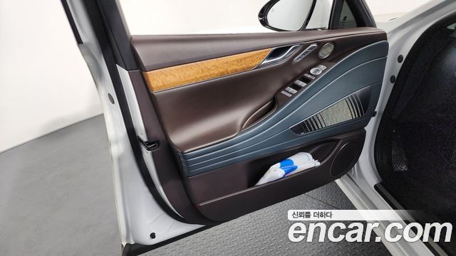 Genesis G80 (RG3) Gasoline 2.5 Turbo AWD 2022 — фото 24