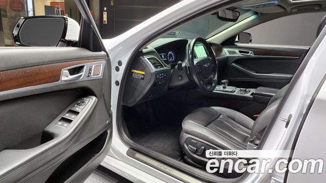 Genesis G80 3.3 GDI AWD Premium Luxury 2018 — фото 10