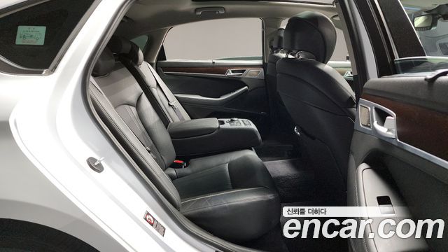 Genesis G80 3.3 GDI AWD Premium Luxury 2018 — фото 11