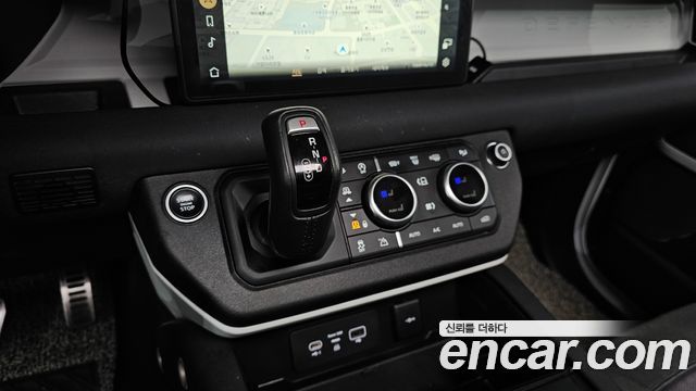 Land Rover Defender (L663) 110 D240 SE 2020 — фото 9