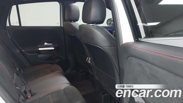 Mercedes-Benz GLA-Class (H247) GLA250 4MATIC 2023 — фото 10
