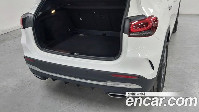 Mercedes-Benz GLA-Class (H247) GLA250 4MATIC 2023 — фото 15