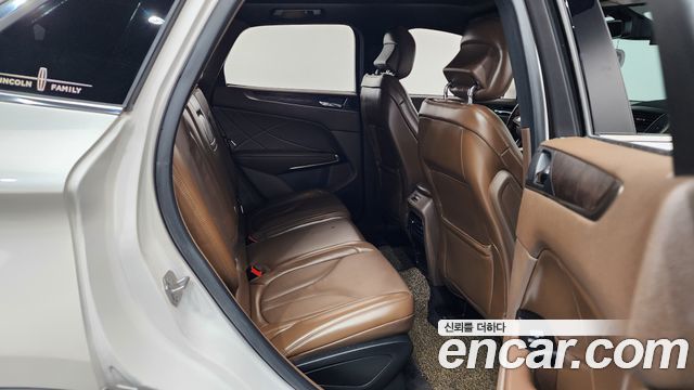Lincoln MKC 2.0 AWD 2018 — фото 11