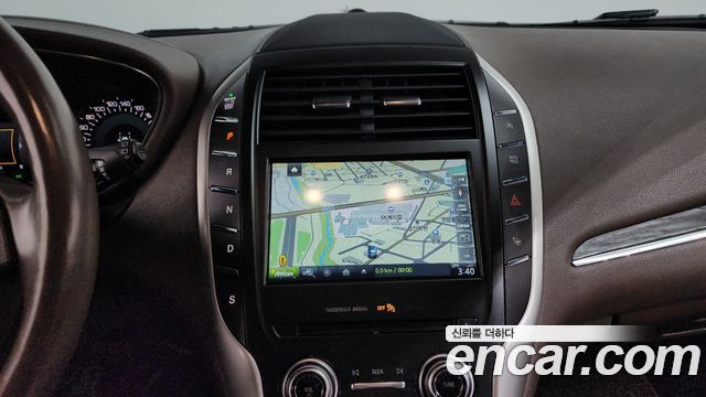 Lincoln MKC 2.0 AWD 2018 — фото 12
