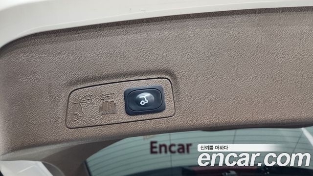 Lincoln MKC 2.0 AWD 2018 — фото 18