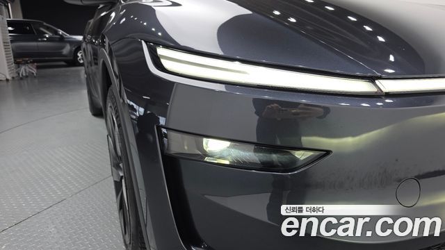 Tesla Model Y Long Range AWD 2025 — фото 22