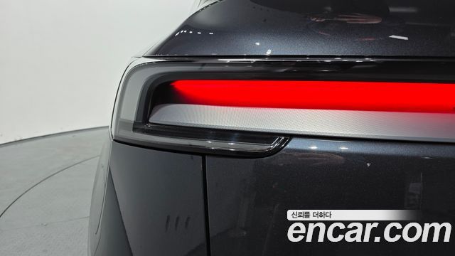 Tesla Model Y Long Range AWD 2025 — фото 23
