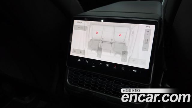 Tesla Model Y Long Range AWD 2025 — фото 34