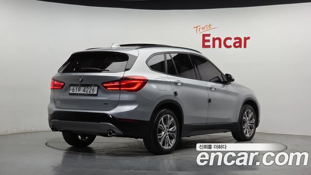 BMW X1 (F48) xDrive 18d Joy 2018 — фото 2