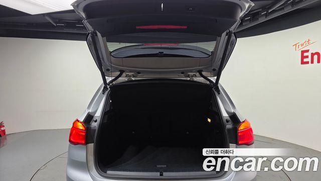 BMW X1 (F48) xDrive 18d Joy 2018 — фото 24