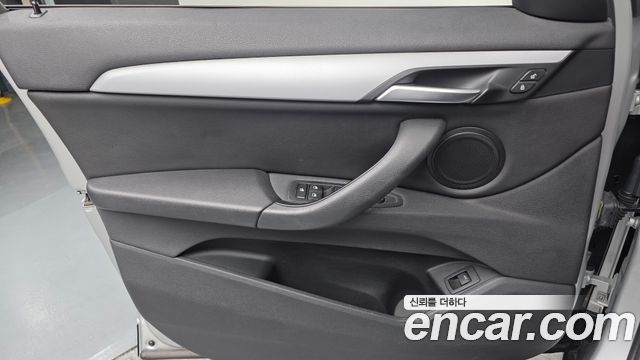 BMW X1 (F48) xDrive 18d Joy 2018 — фото 30