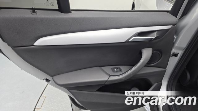 BMW X1 (F48) xDrive 18d Joy 2018 — фото 31