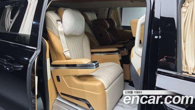 Kia Carnival (IV) Gasoline 9-Seater Hi Limousine (7-seater Limousine(Special vehicle) 2025 — фото 11
