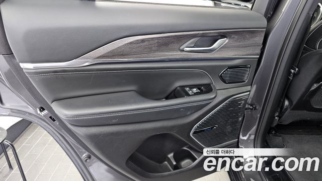 Jeep Grand Cherokee (WL) 3.6 Overland 2023 — фото 25