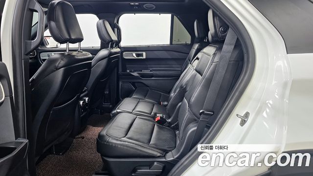 Ford Explorer (VI) 2.3 LimIted 4WD 2020 — фото 12