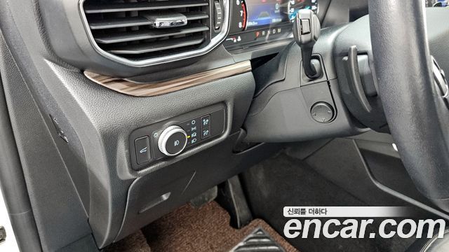 Ford Explorer (VI) 2.3 LimIted 4WD 2020 — фото 16