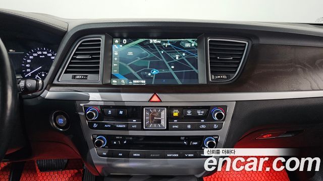 Genesis G80 3.3 GDI AWD Prestige 2018 — фото 13