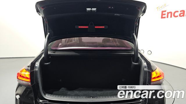 Genesis G80 3.3 GDI AWD Prestige 2018 — фото 20